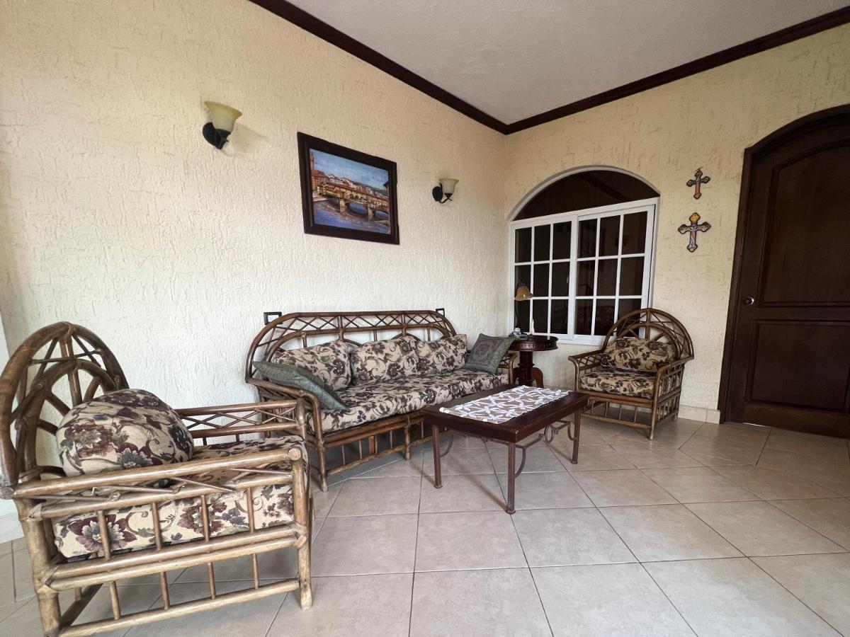 Hotel Quinta Maya فلوريس المظهر الخارجي الصورة