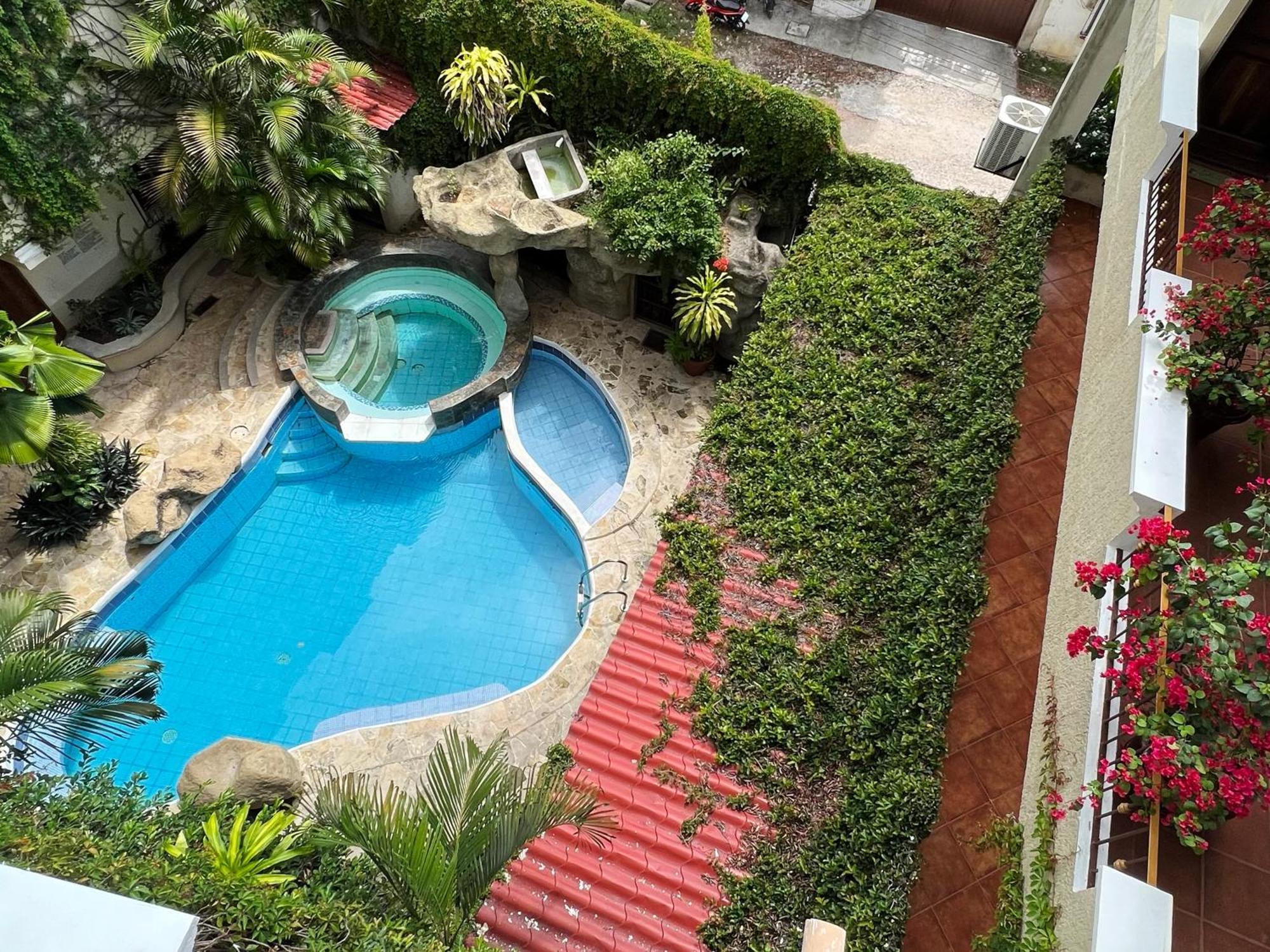 Hotel Quinta Maya فلوريس المظهر الخارجي الصورة