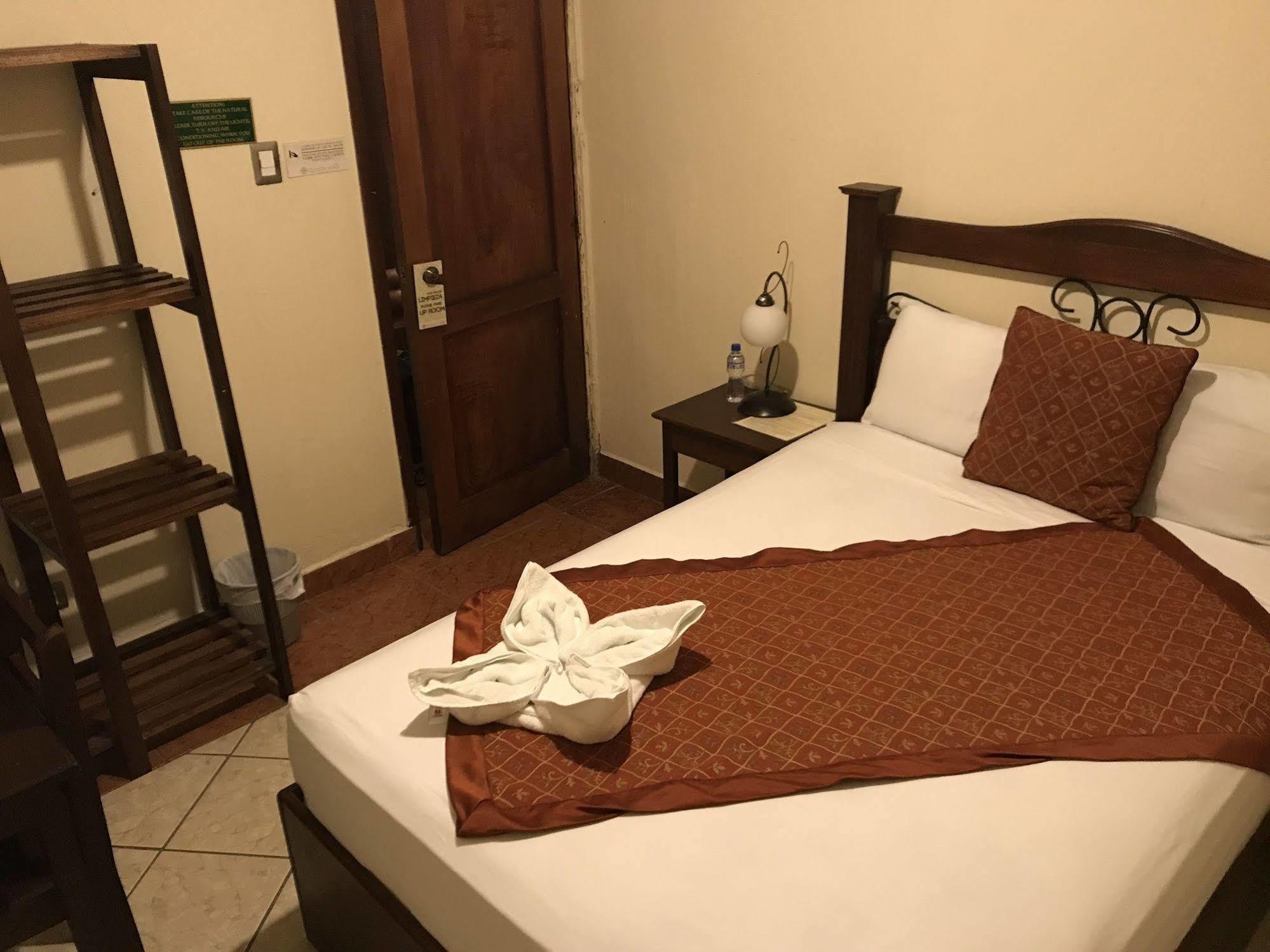 Hotel Quinta Maya فلوريس المظهر الخارجي الصورة